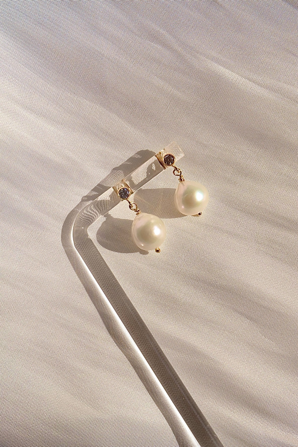 Arvie Earrings