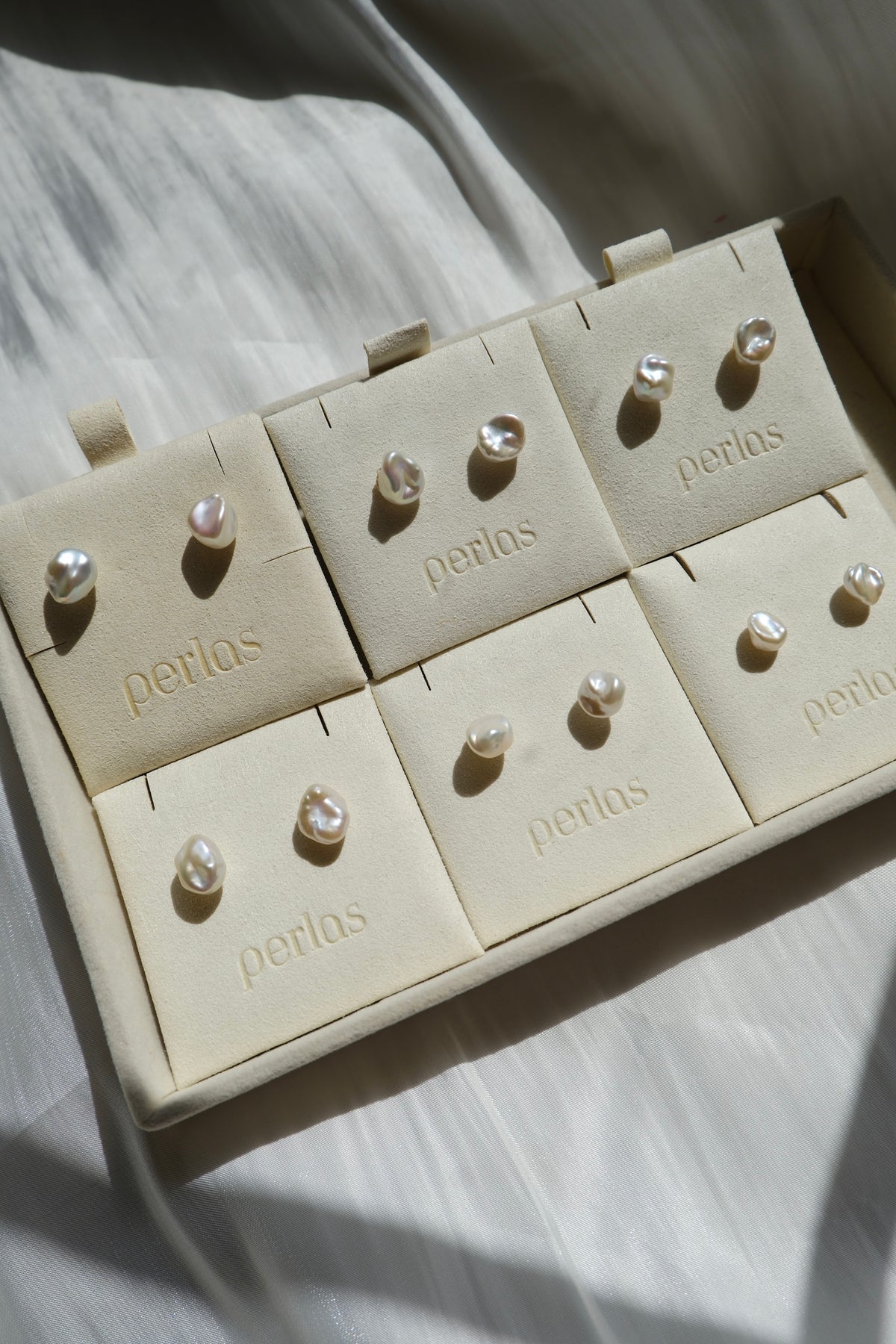 Jannezza Earrings Studs